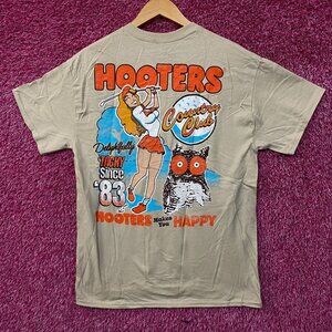 Hooters Country Club Delightfully Tacky Since 83 T-Shirt Medium